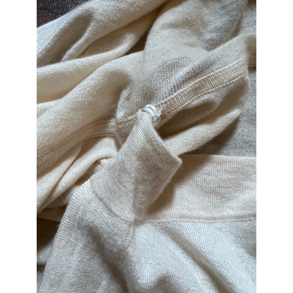 DONNA KARAN Vanilla Cashmere Drape - Picture 13 of 13